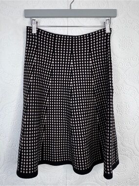 New Max Studio Size Medium Black Beige Knit Flare Skirt Pull On Stretchy